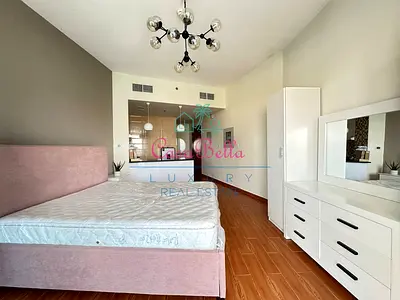 Vacant | Fully furnished | 12 cheques