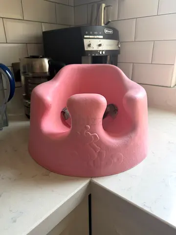 Pink foam baby seat (Bumbo-l) - great condition