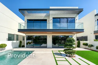 Lake View | Brand New | Tenanted