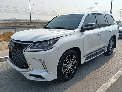 Lexus LX 570 2018 gcc in good condition