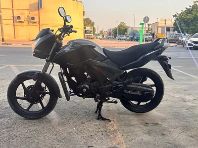 2021 Honda Unicorn 160cc offer price 2300 Aed