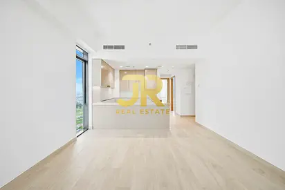 Luxury 2BR | Vacant | Beach Access | High ROI