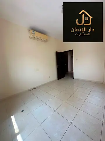 غرفتان وصالة للإيجار السنوي في الشويهين | بلكونة | قريب من الكورنيش | مرونة في الدفع
