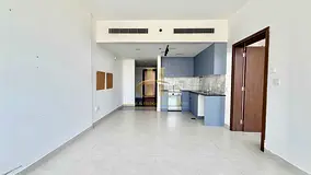 Vacant-Ready to move in-Chiller Free- Near to Exit