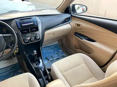 2022 Toyota YARIS 照片 9