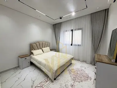 عرض عودة المدارس | فيلا مودرن قرب السفير هايبرماركت | أرضي وأول وروف | 5 غرف نوم ماستر | من المالك مباشرة | شامل رسوم التسجيل العقاري | سعر مميز