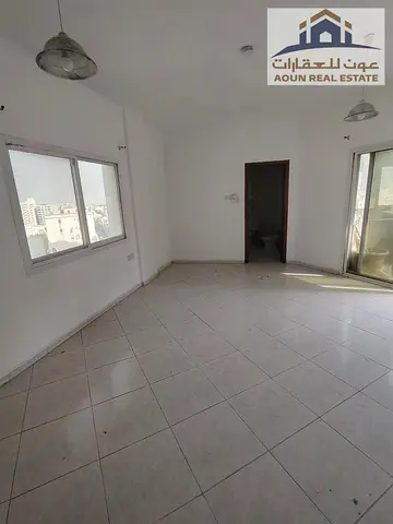 الشارقة – النبّاعة، بالقرب من شارع الاتحاد، وقريبة من القاسمية والمجاز وأبو شغارة، موقع مميز وسهل الوصول لجميع الخدمات والمواصلات.