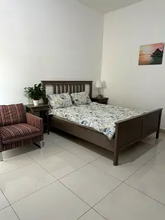 Ladies only,Master Room with Balcony sea view in the center of Abu Dhabi