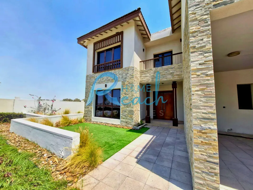 Your Dream Home Awaits Villa Fully Sea View Corner