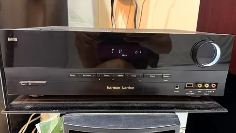 Bose Acoustimass Subwoofer / 05 nos JBL Speaker , AV Harmonkardon AV70 5.1 with remote