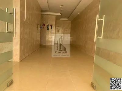 فرصة رائعة للسكن في شقة واسعة ومريحة بمنطقة الروضة 2، تتميز بتقسيم عملي ومساحة مناسبة للعائلات الباحثة عن الراحة والخصوصية،
