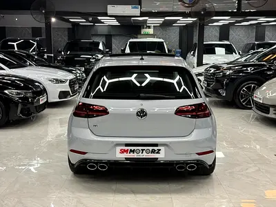صورة 6 لـ 2019 Volkswagen GOLF R