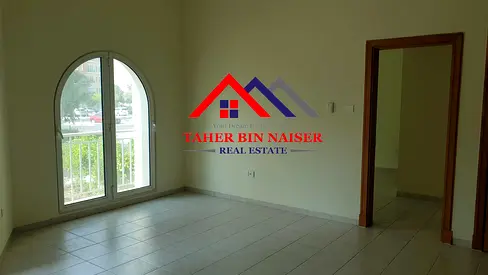 Next to Metro 1 Bedroom Apartment | Mogul Building 224 | Open-Plan Layout | Road View