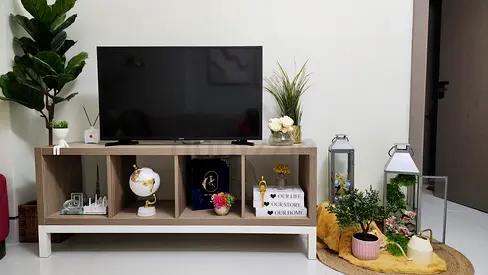 Modern low TV unit / entertainment center in light wood and white - good condition