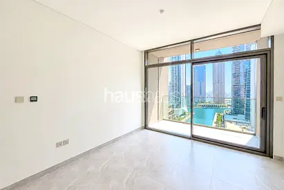 Corner Unit | Canal Views | Modern Design