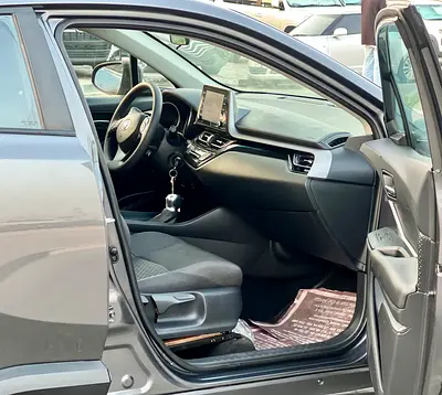2021 Toyota C-HR photo 10