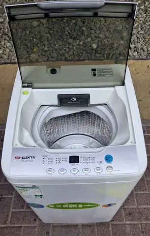 Top lod washing machine 6kg available