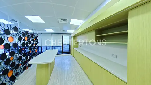 High floor | Vacant | Grade A