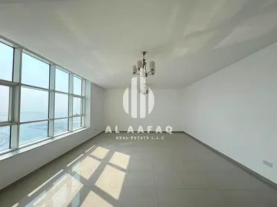 Luxurious 3BHK + Maid's Suite | Stunning Sea View | With Parking