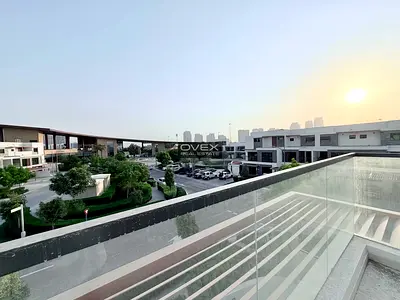 Single Row | Corner | Trump Golf Club View | G+2