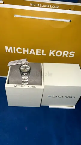 Michael Kors ladies silver stainless steel watch with box