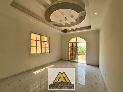 5 bedrooms 4 bathrooms Area: 3,600 sq ft Practical and family-friendly design Spacious and comforta