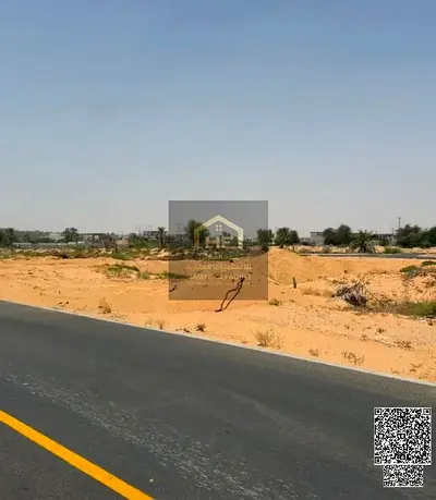 أرض سكنية للبيع في الحليو 1 | مخصصة لتاون هاوس | موقع مميز بسعر 350,000 درهم شامل الرسوم | تملك حر لجميع الجنسيات  الوصف: فرصة استثمارية وسكنية استثنا