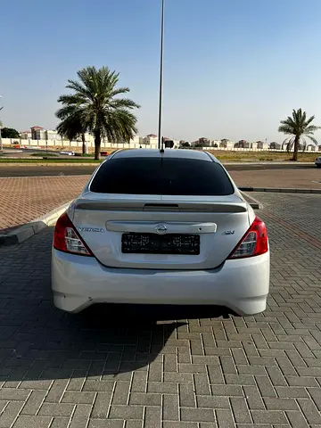 2019 Nissan VERSA photo 6