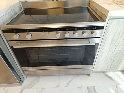 Siemens Stainless Steel Electric Range with Ceramic Hob — Good Condition