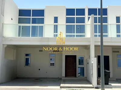 Single Row | Spacious 3 Bedroom| Vacant | Negotiation
