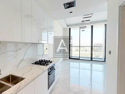 PRIVATE POOL | LUXURY LIVING | MODERN BATHROOM