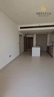 VACANT | LOWER FLOOR | OPEN VIEW