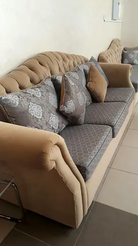 العين