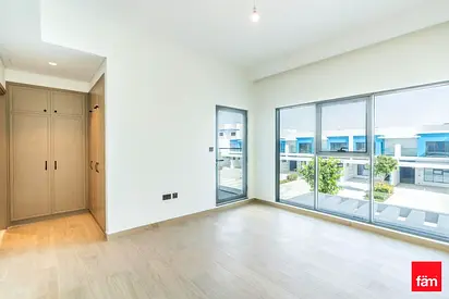 Exclusive | Brand New | Next To Park | Bright Unit
