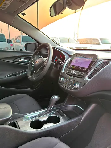 2020 Chevrolet MALIBU 照片 3