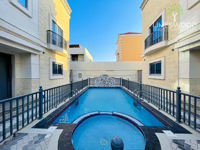 High-Quality 4BR Villa with Pool and Backyard