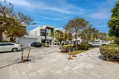 Large Layout | Multiple Options | Area Expert