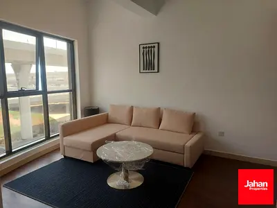 شقة غرفة نوم مفروشة | إطلالة على شارع الشيخ زايد | 65,000 درهم | 4 شيكات