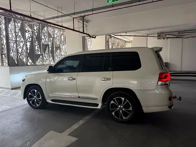 2015 Toyota LAND CRUISER photo 3
