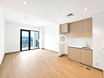 Large Layout | Low Floor | Lagoon Access