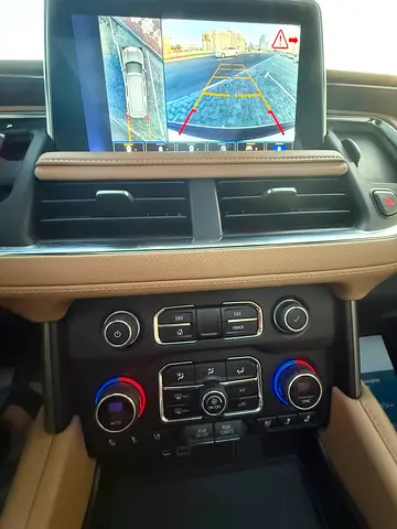 2023 Chevrolet SUBURBAN 照片 13