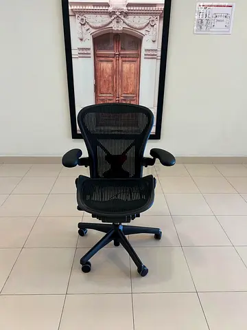Herman Miller Aeron Size B Fully Loaded Office Chair