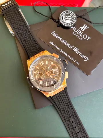 This is a luxury Hublot Big Bang super master quality Swiss machine from Switzerland full automatic