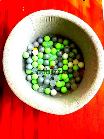 Kids Soft Ball Pit with Balls