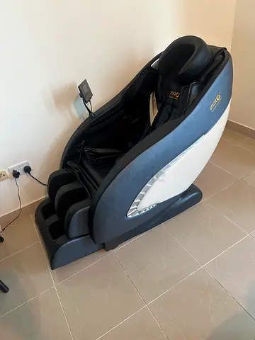 Osaki Zero Gravity Full Body Massage Chair - Good Condition