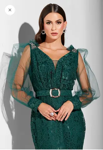 Emerald green mermaid Lace Evening Dress from namshi - Size small