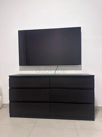 Six chest Drawer size 140x72x40 for sale AED.200.-