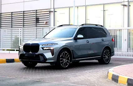 BMW X7 40 2023 GCC specs
