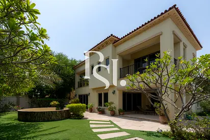 Modified Corner Villa | Luxury | Spacious Layout