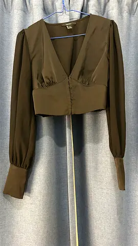 Black long-sleeve cropped blouse with V-neck, size S